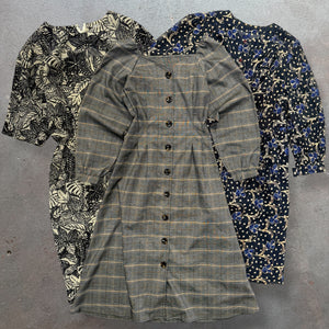 50 x LADIES 70’S DRESS